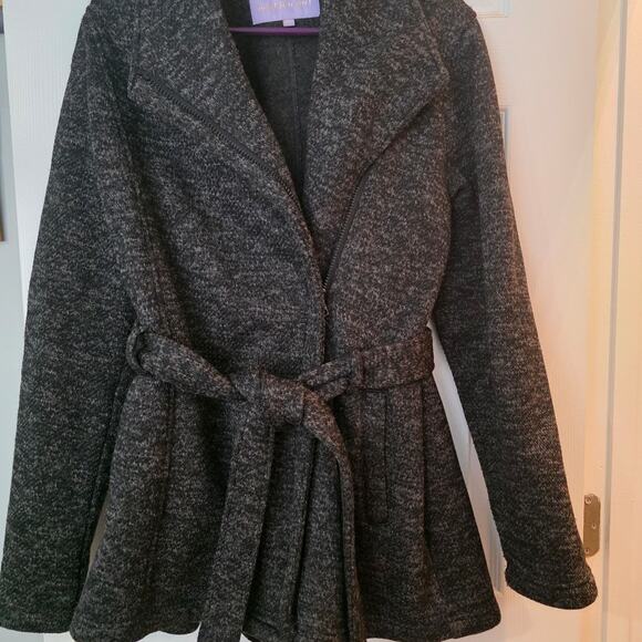Madden Girl Jackets & Blazers - Madden Girl Heathered Charcoal Gray Knit Belted Wrap Coat XL 14/16 NWOT